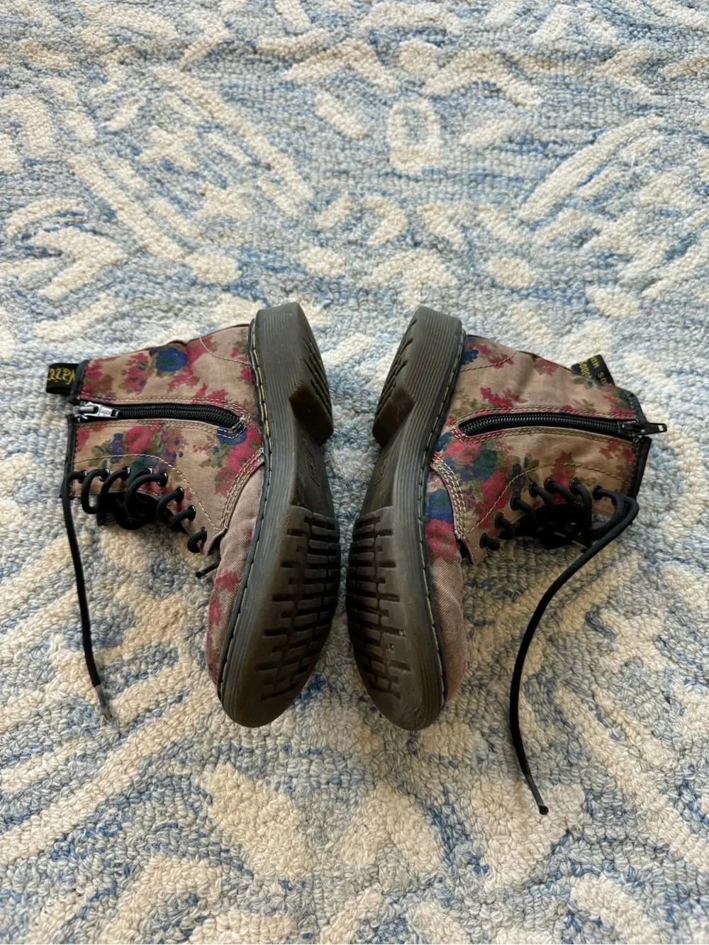 Kids floral canvas Doc Marten zip up boots